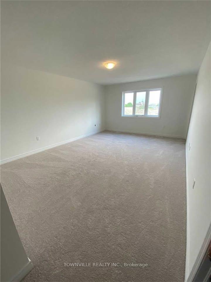 Photo 8 of 111 Palleschi Drive, Brampton, Bram East — HOMEH