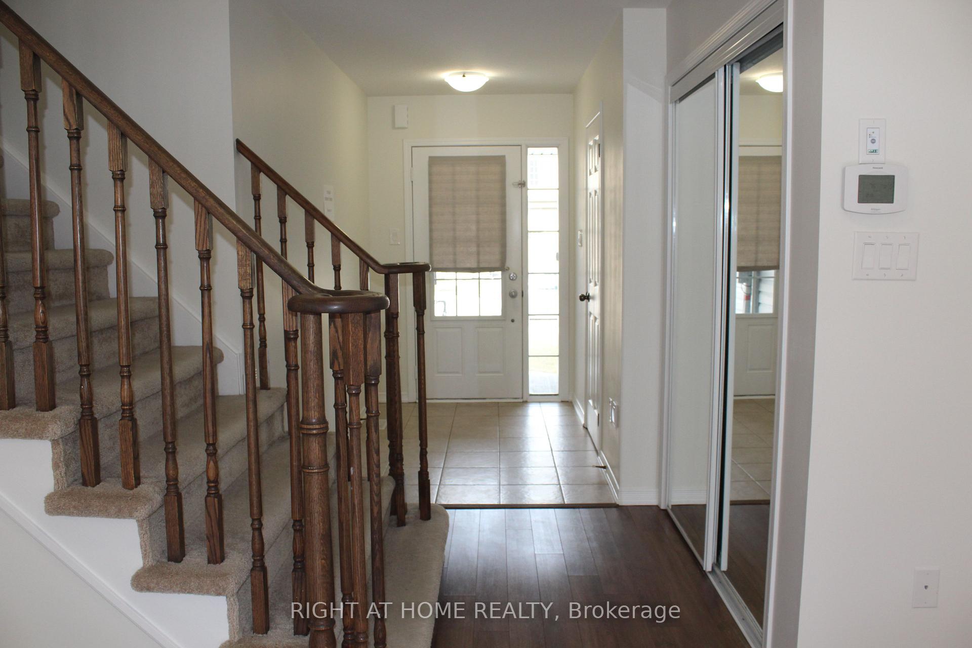 Photo 4 of 171 Whitwell Way, Hamilton, Binbrook — HOMEH