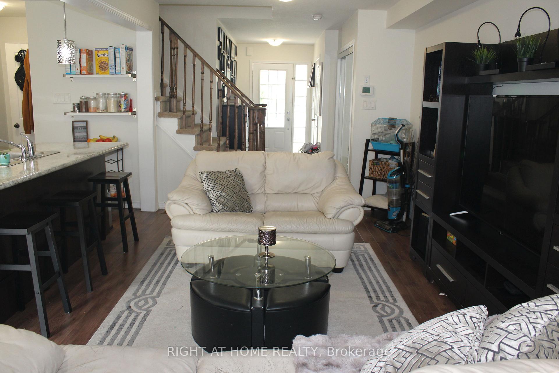 Photo 5 of 171 Whitwell Way, Hamilton, Binbrook — HOMEH