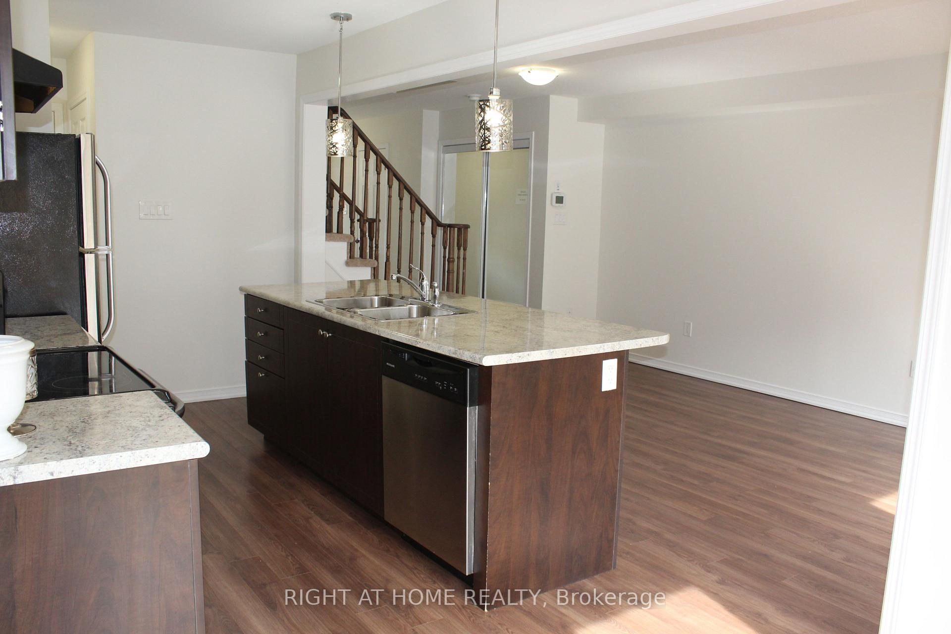Photo 15 of 171 Whitwell Way, Hamilton, Binbrook — HOMEH