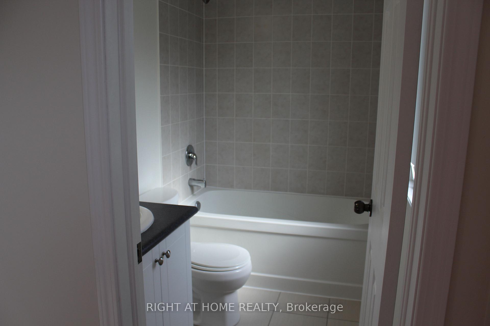 Photo 25 of 171 Whitwell Way, Hamilton, Binbrook — HOMEH