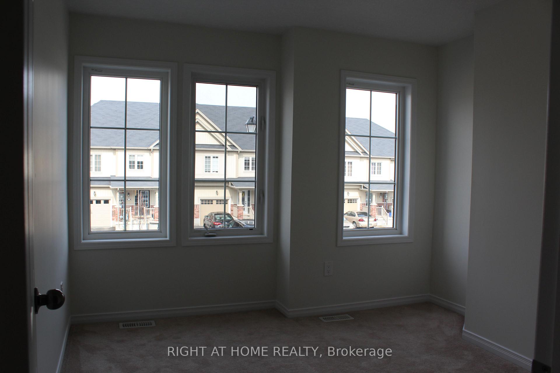 Photo 29 of 171 Whitwell Way, Hamilton, Binbrook — HOMEH
