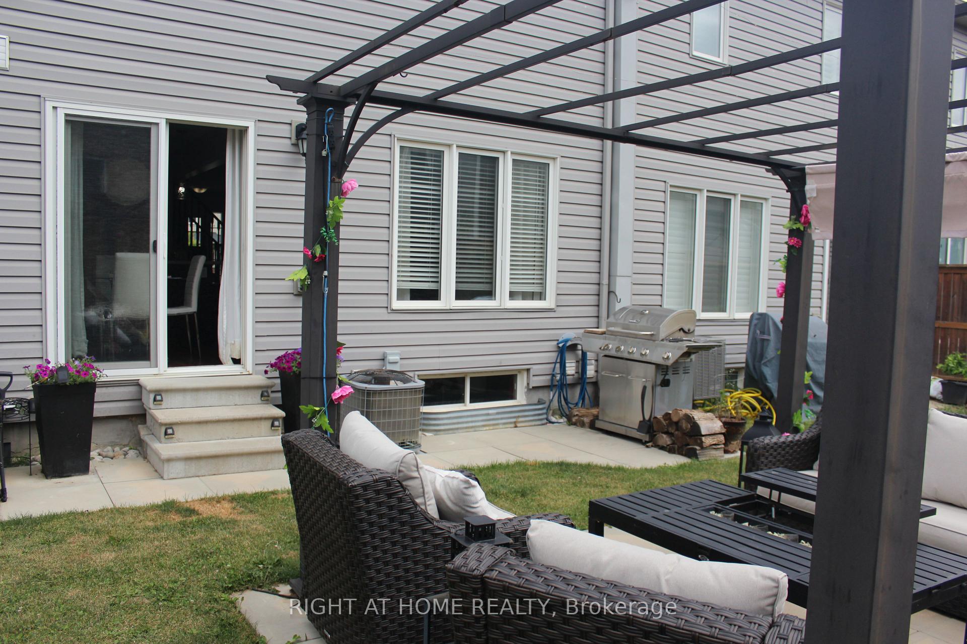 Photo 36 of 171 Whitwell Way, Hamilton, Binbrook — HOMEH