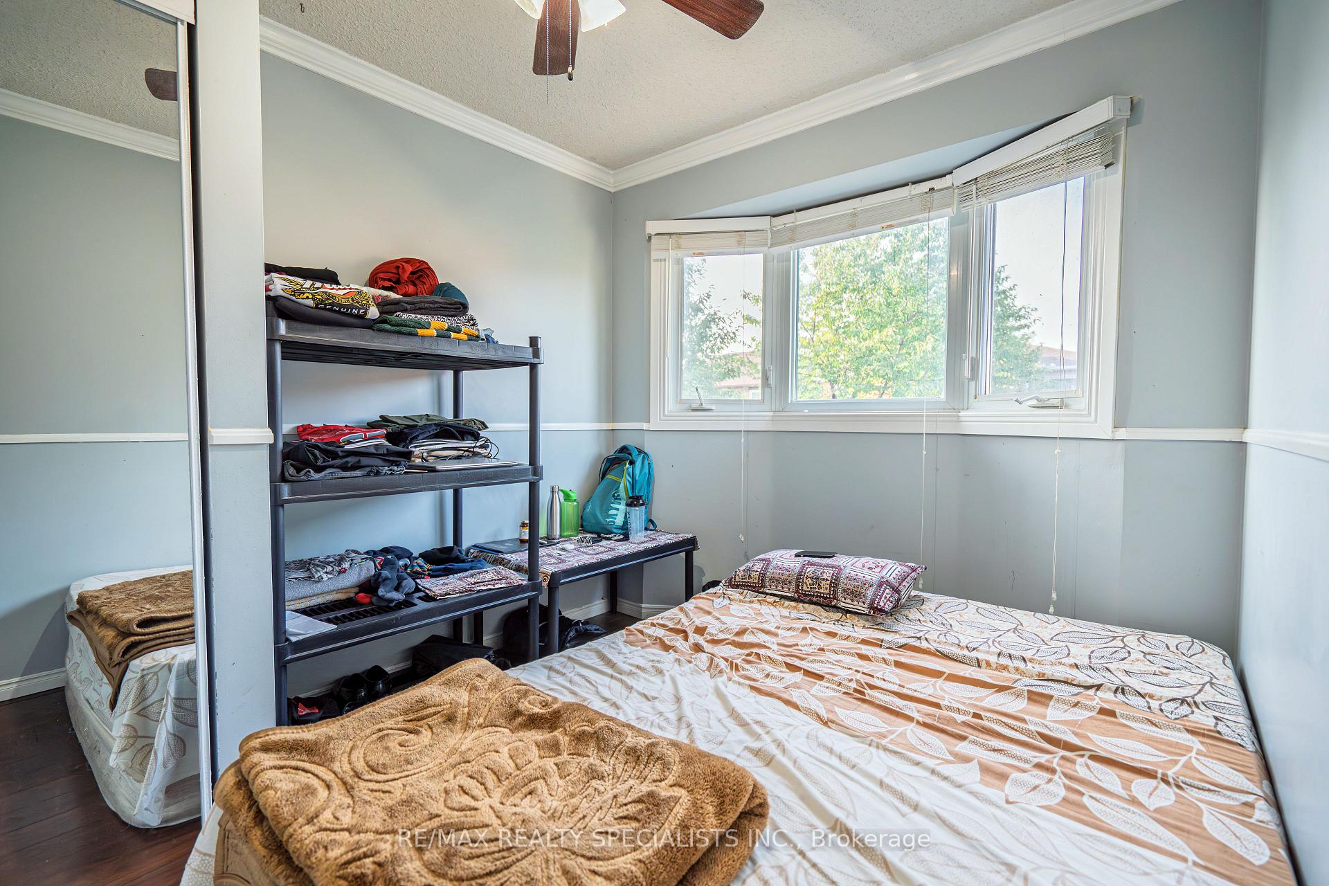 Photo 15 of 66 Stillwater Crescent, Brampton, Brampton West — HOMEH