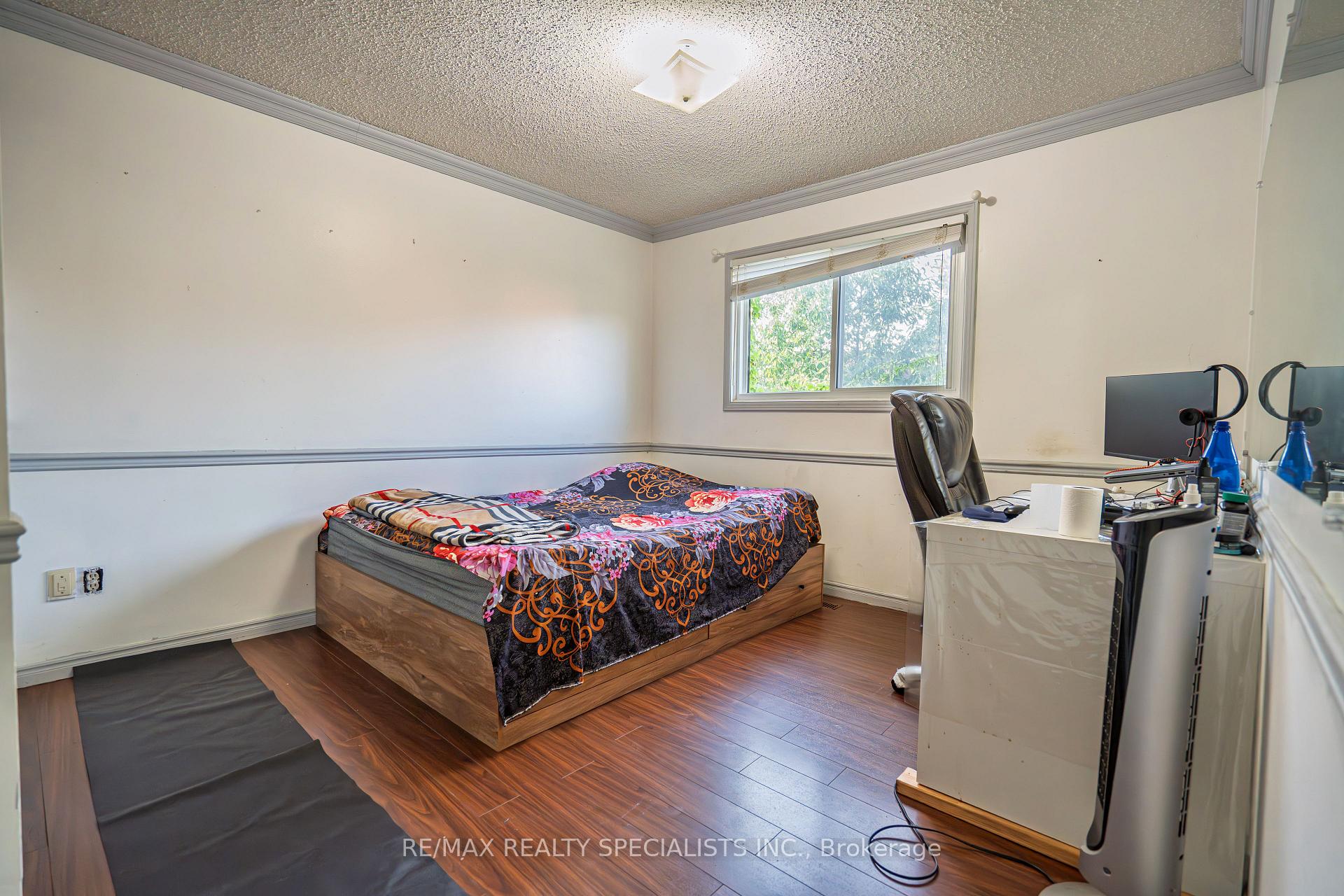 Photo 39 of 66 Stillwater Crescent, Brampton, Brampton West — HOMEH