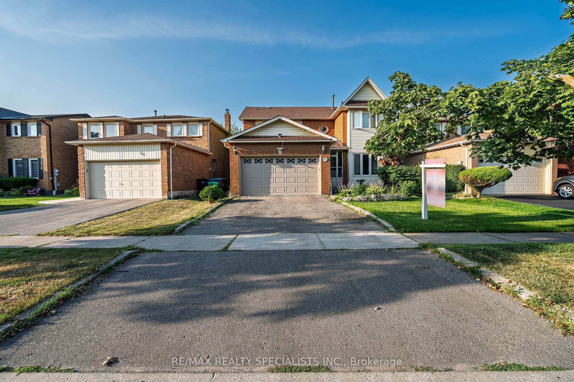 Photo 19 of 66 Stillwater Crescent, Brampton, Brampton West — HOMEH