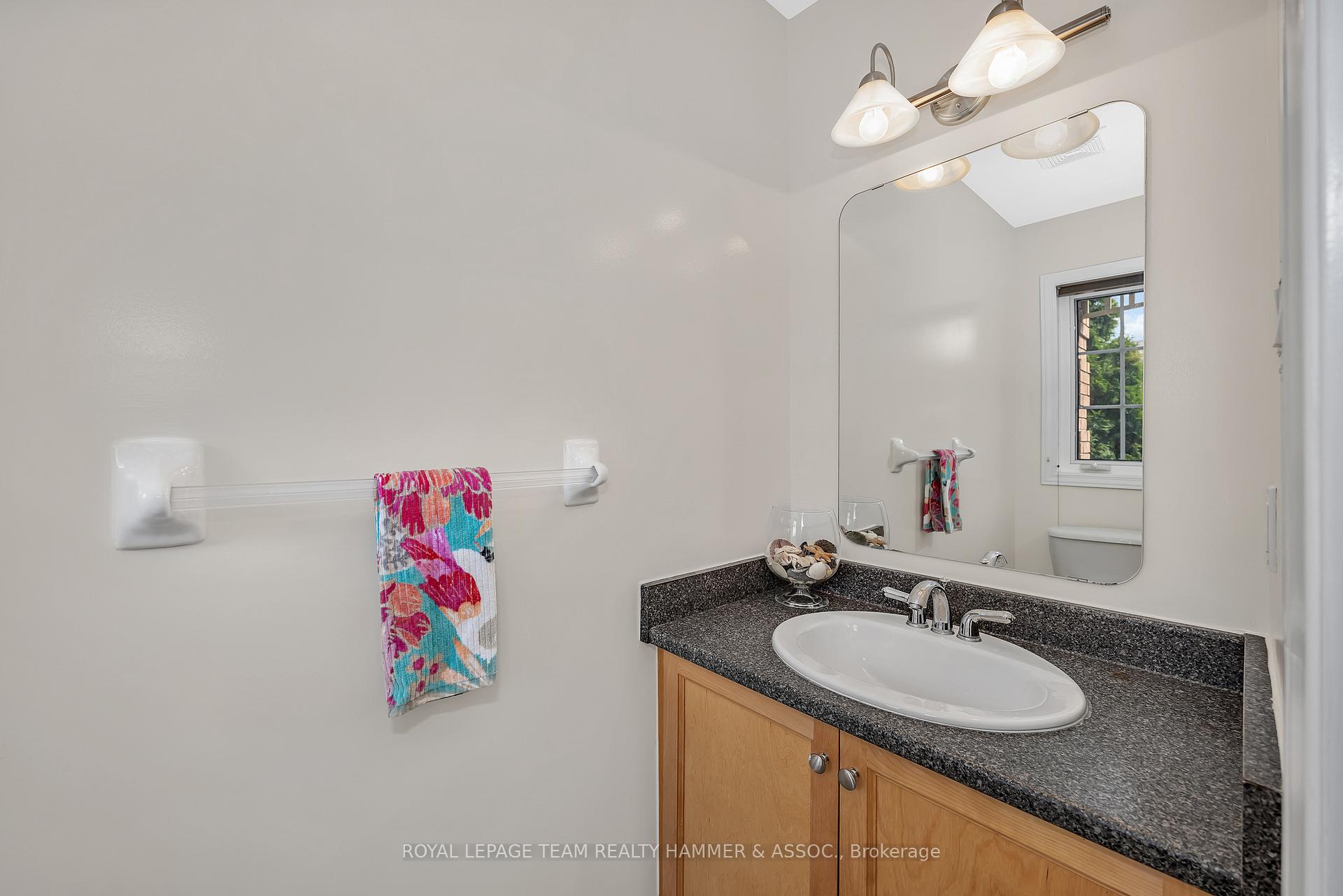 Photo 4 of 682 Wild Shore Crescent, Ottawa, Riverside South/Gloucester Glen — HOMEH