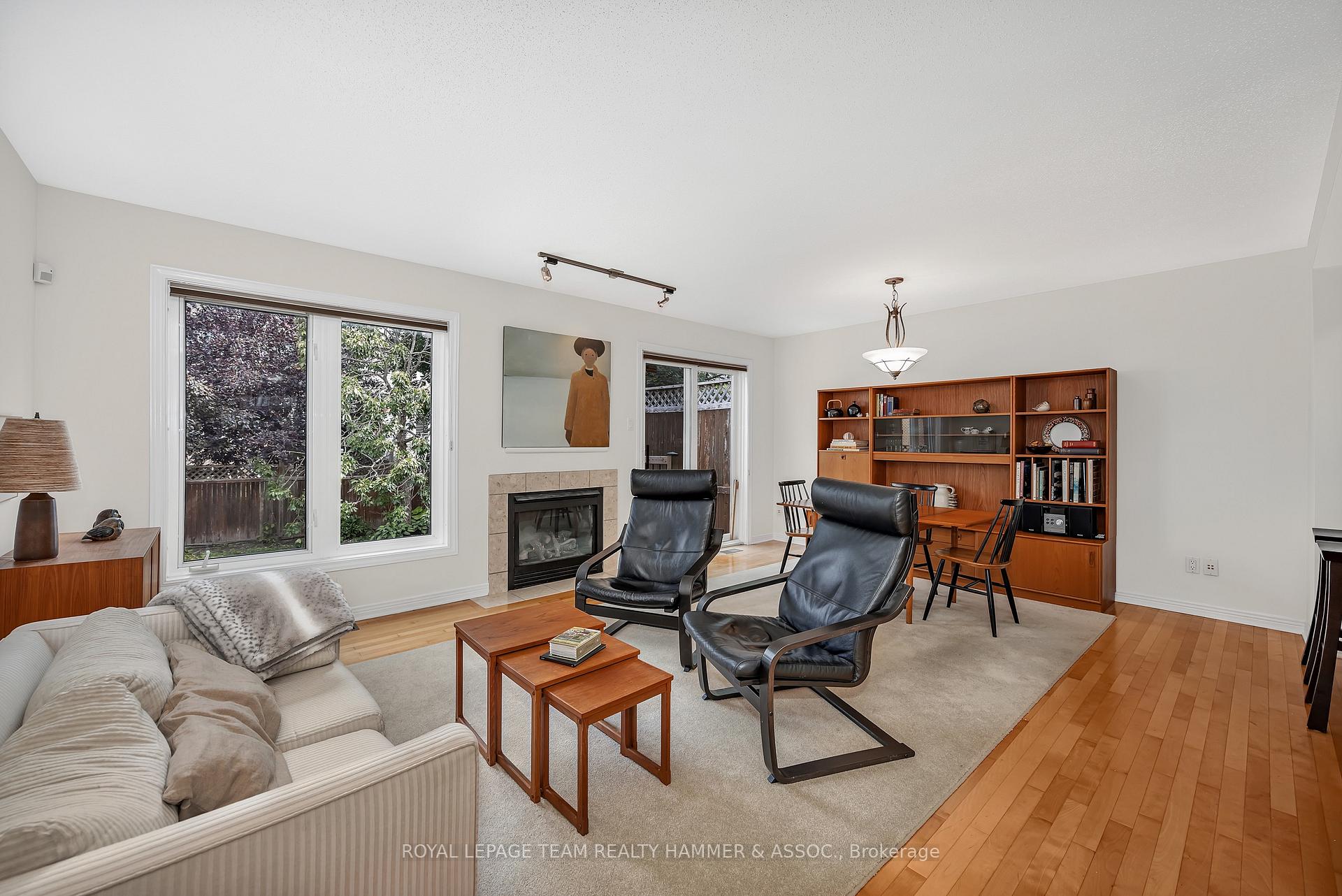 Photo 8 of 682 Wild Shore Crescent, Ottawa, Riverside South/Gloucester Glen — HOMEH
