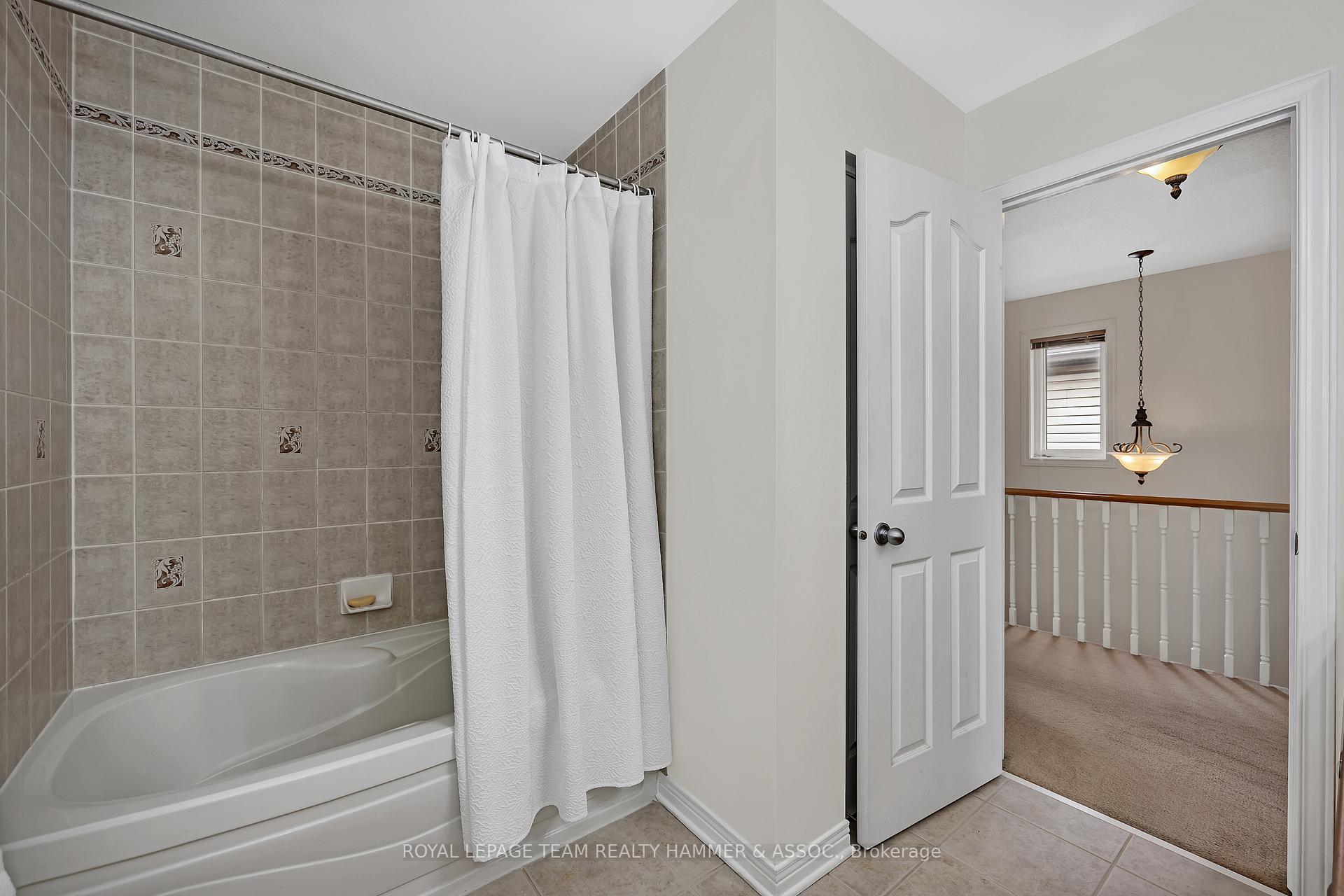 Photo 24 of 682 Wild Shore Crescent, Ottawa, Riverside South/Gloucester Glen — HOMEH