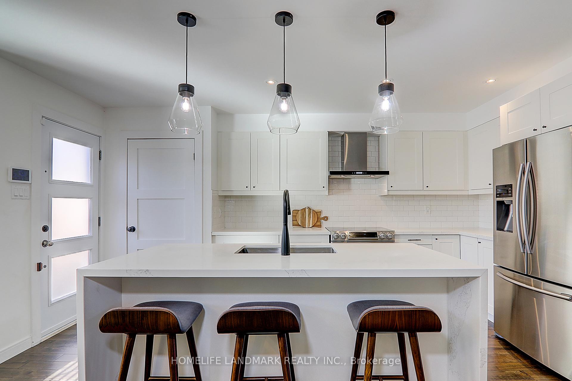 Photo 10 of 9144 Dufferin Street, Vaughan, Patterson — HOMEH