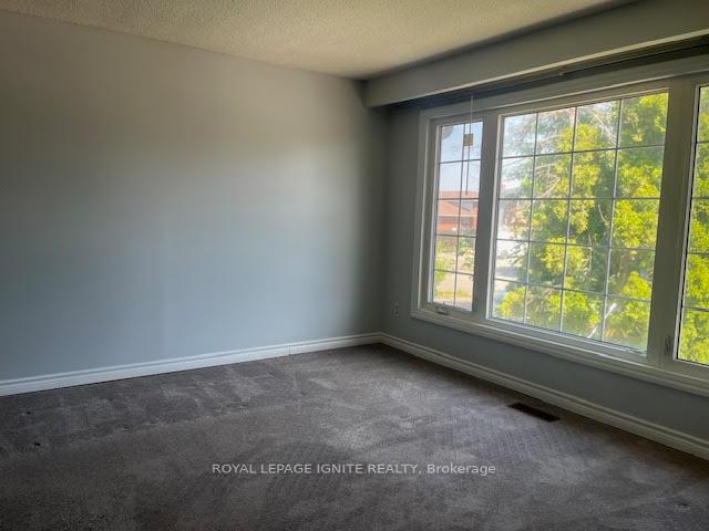 Photo 12 of Unit Upper level, 8 Madison Street, Brampton, Central Park — HOMEH