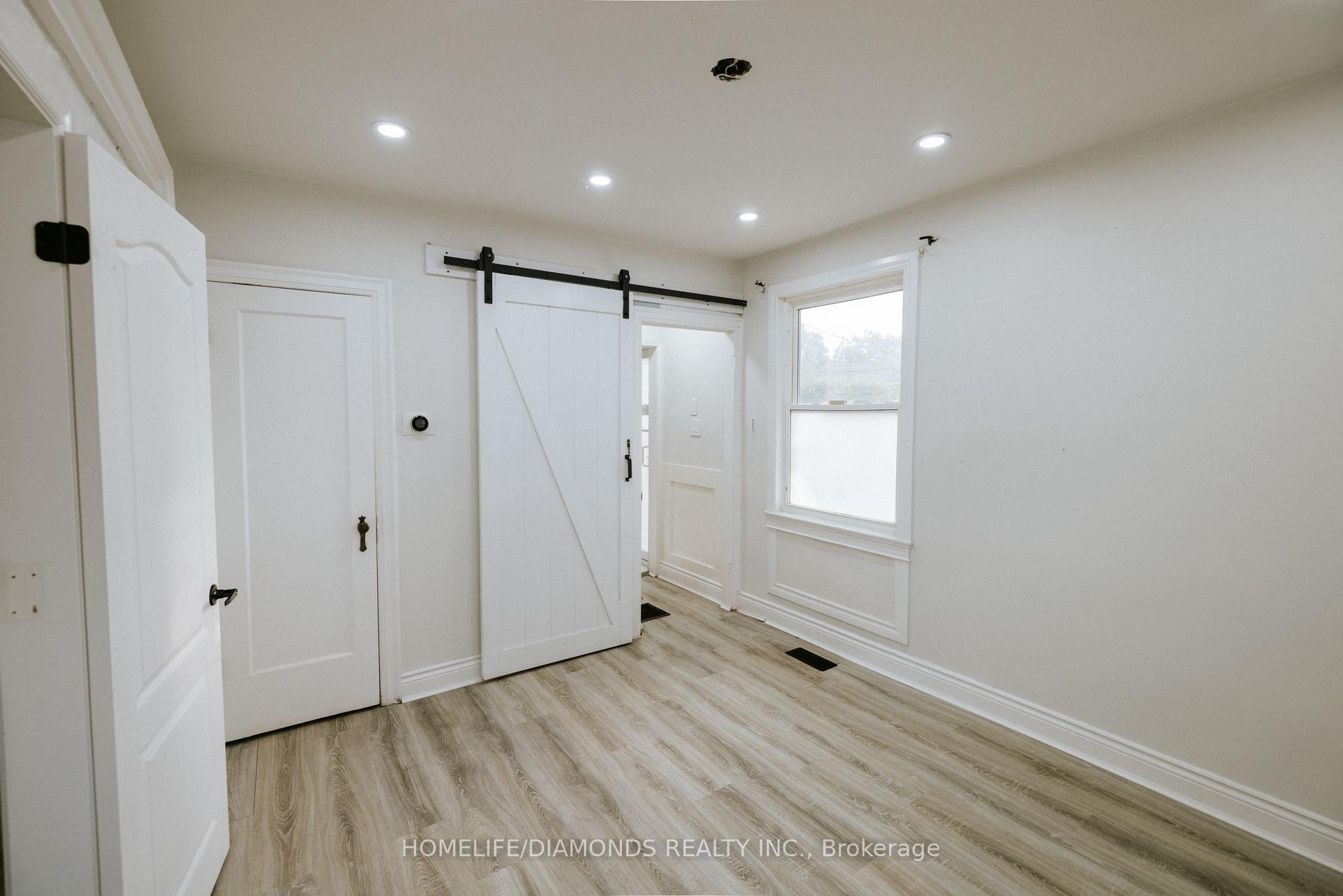 Photo 9 of 774 Garth Street, Hamilton, Buchanan — HOMEH