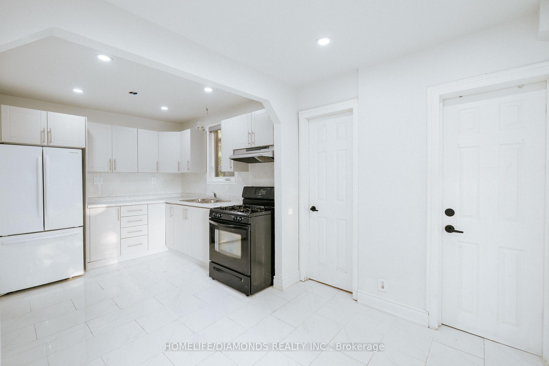Photo 17 of 774 Garth Street, Hamilton, Buchanan — HOMEH