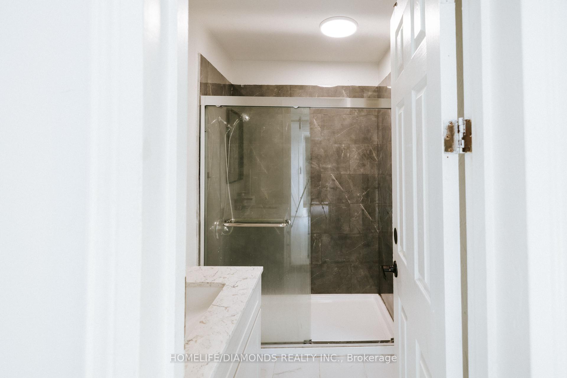 Photo 20 of 774 Garth Street, Hamilton, Buchanan — HOMEH