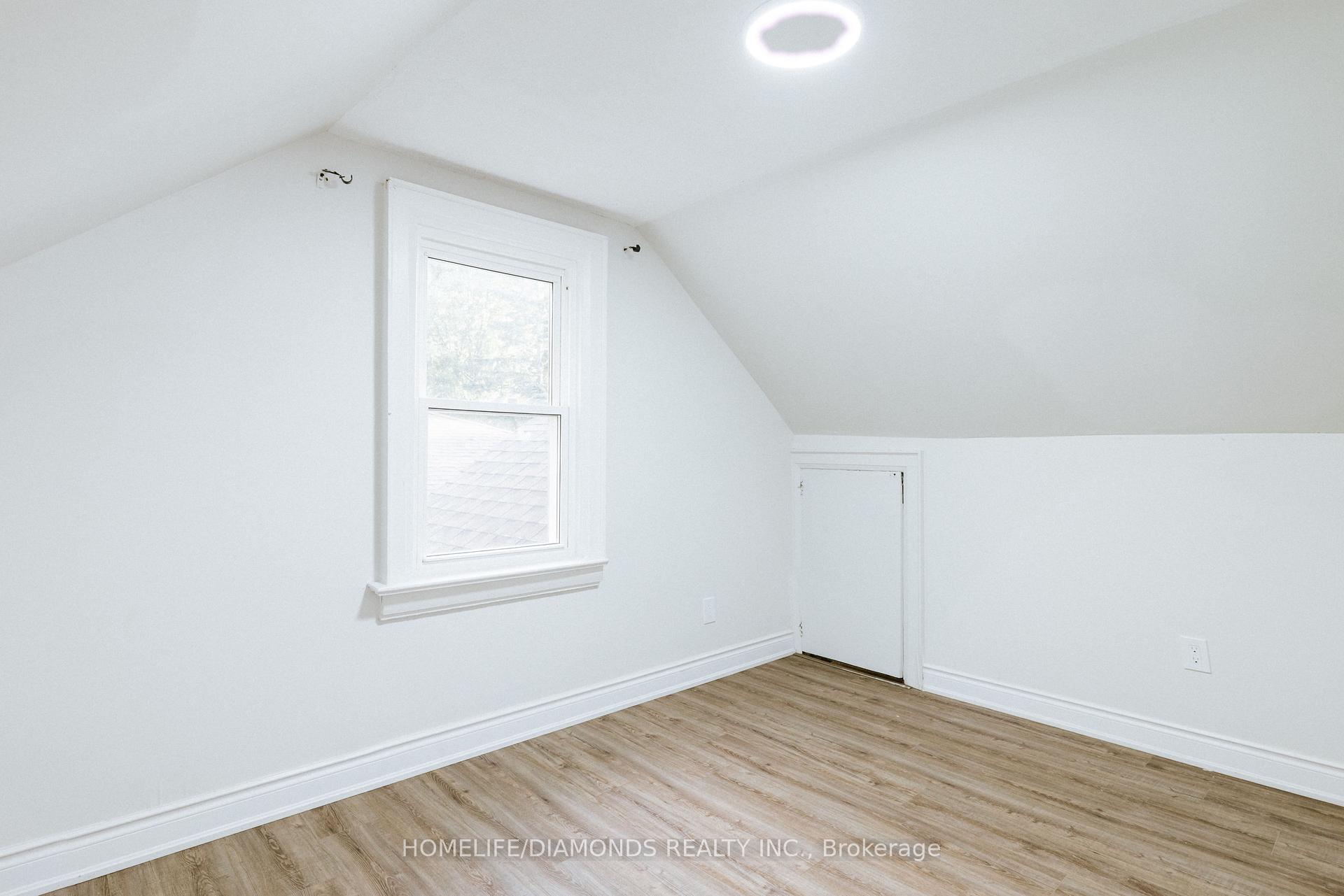 Photo 42 of 774 Garth Street, Hamilton, Buchanan — HOMEH