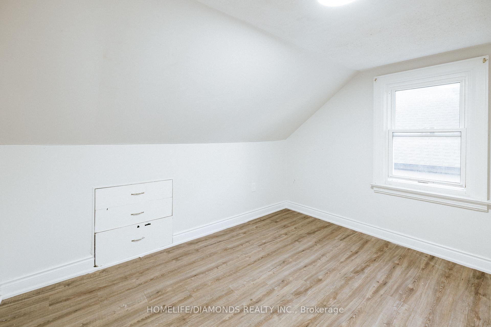 Photo 44 of 774 Garth Street, Hamilton, Buchanan — HOMEH