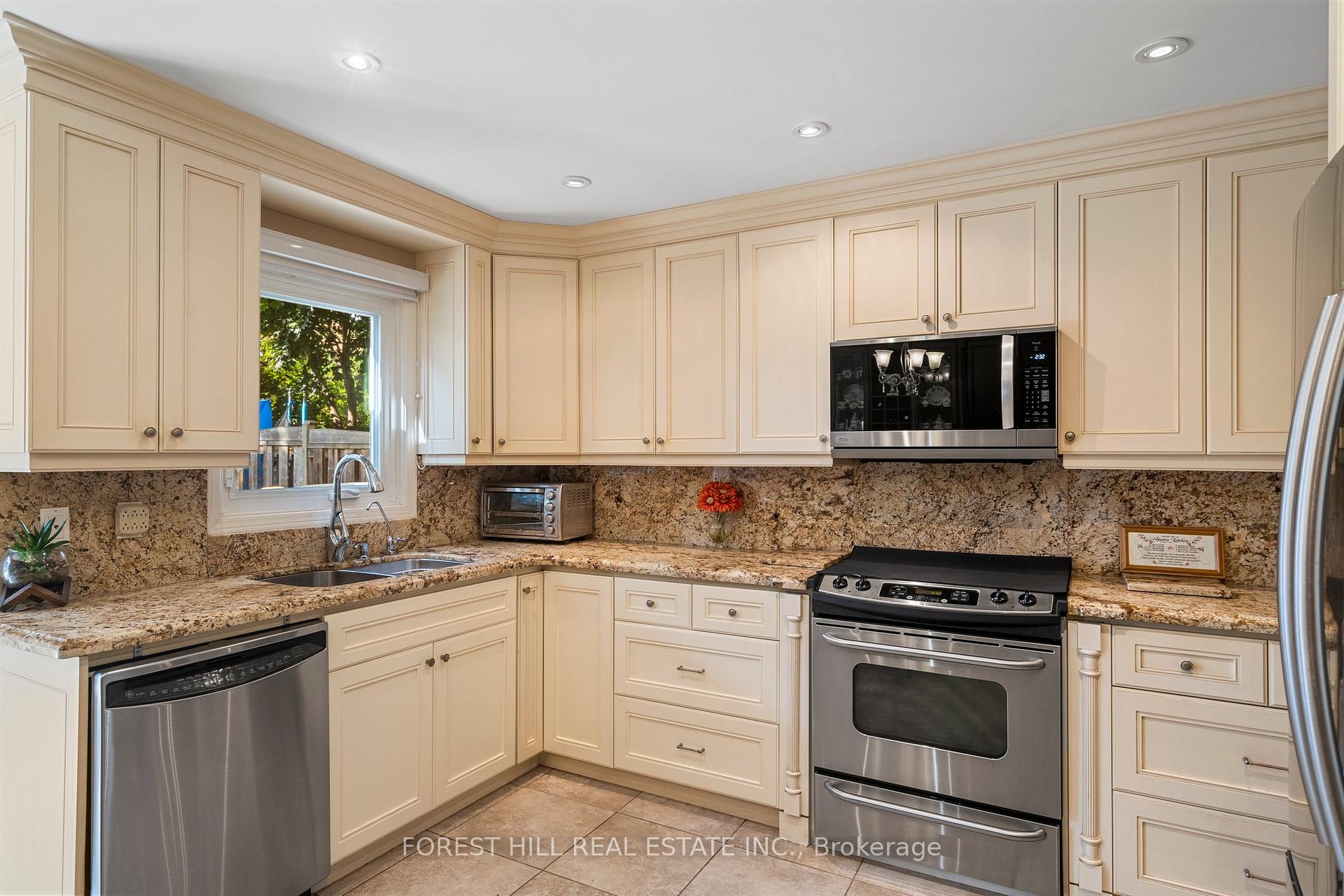 Photo 9 of 58 Tansley Road, Vaughan, Brownridge — HOMEH