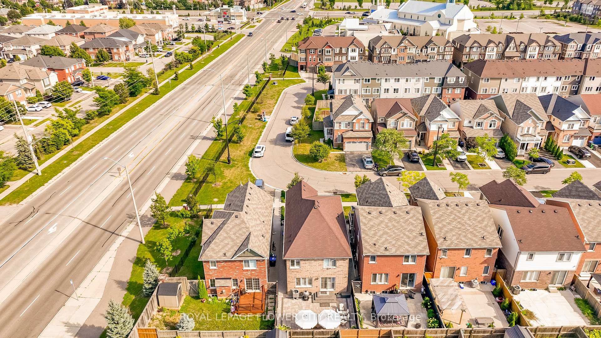 Photo 29 of 115 Vanhorne Close, Brampton, Northwest Brampton — HOMEH