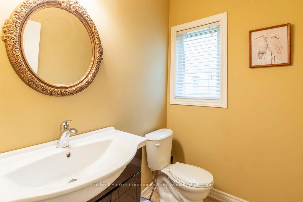 Photo 19 of 238 Fair Street, Hamilton, Meadowlands — HOMEH