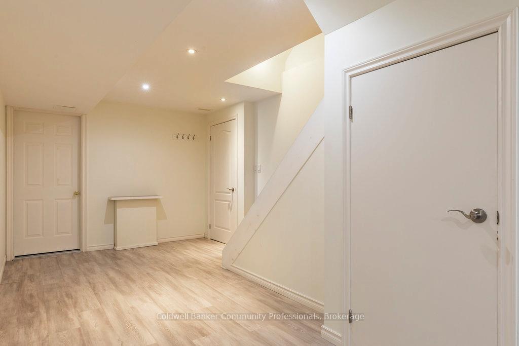 Photo 36 of 238 Fair Street, Hamilton, Meadowlands — HOMEH