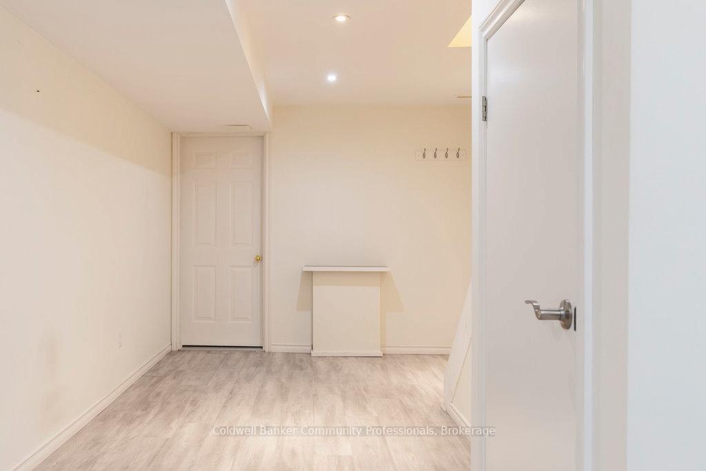 Photo 39 of 238 Fair Street, Hamilton, Meadowlands — HOMEH