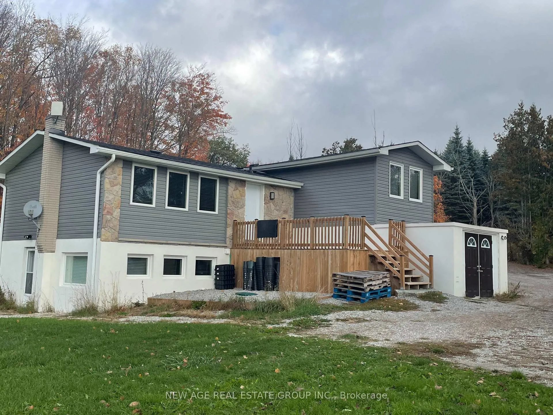 Front of 14726 Caledon King Townline Line