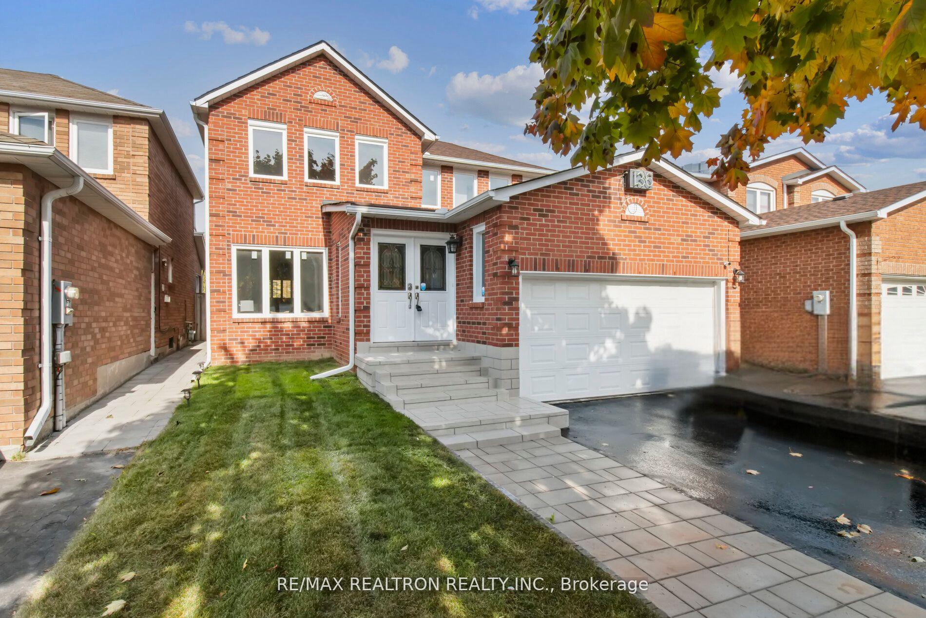 Photo 1 of 136 Millcroft Way, Vaughan, Brownridge — HOMEH