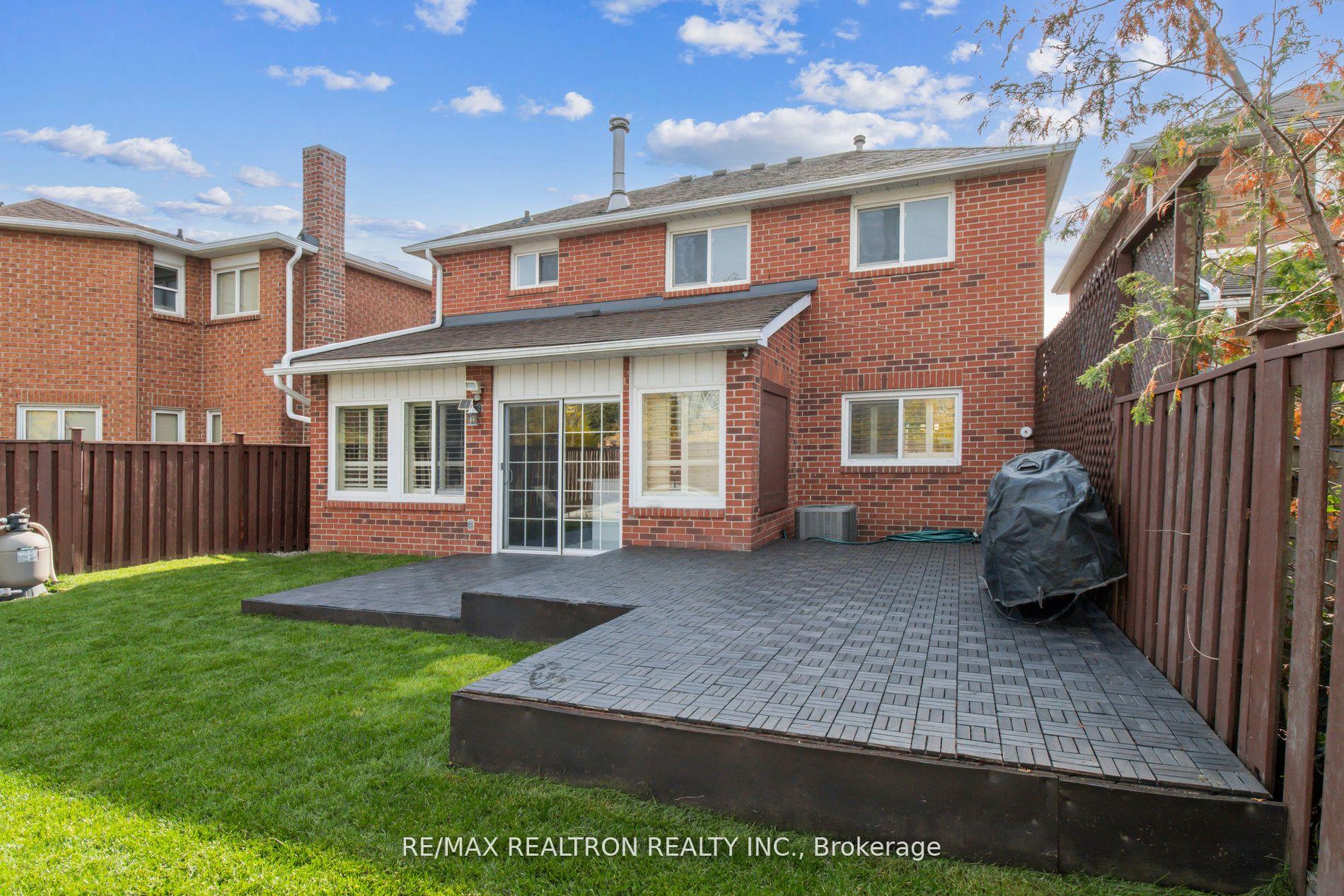 Photo 39 of 136 Millcroft Way, Vaughan, Brownridge — HOMEH
