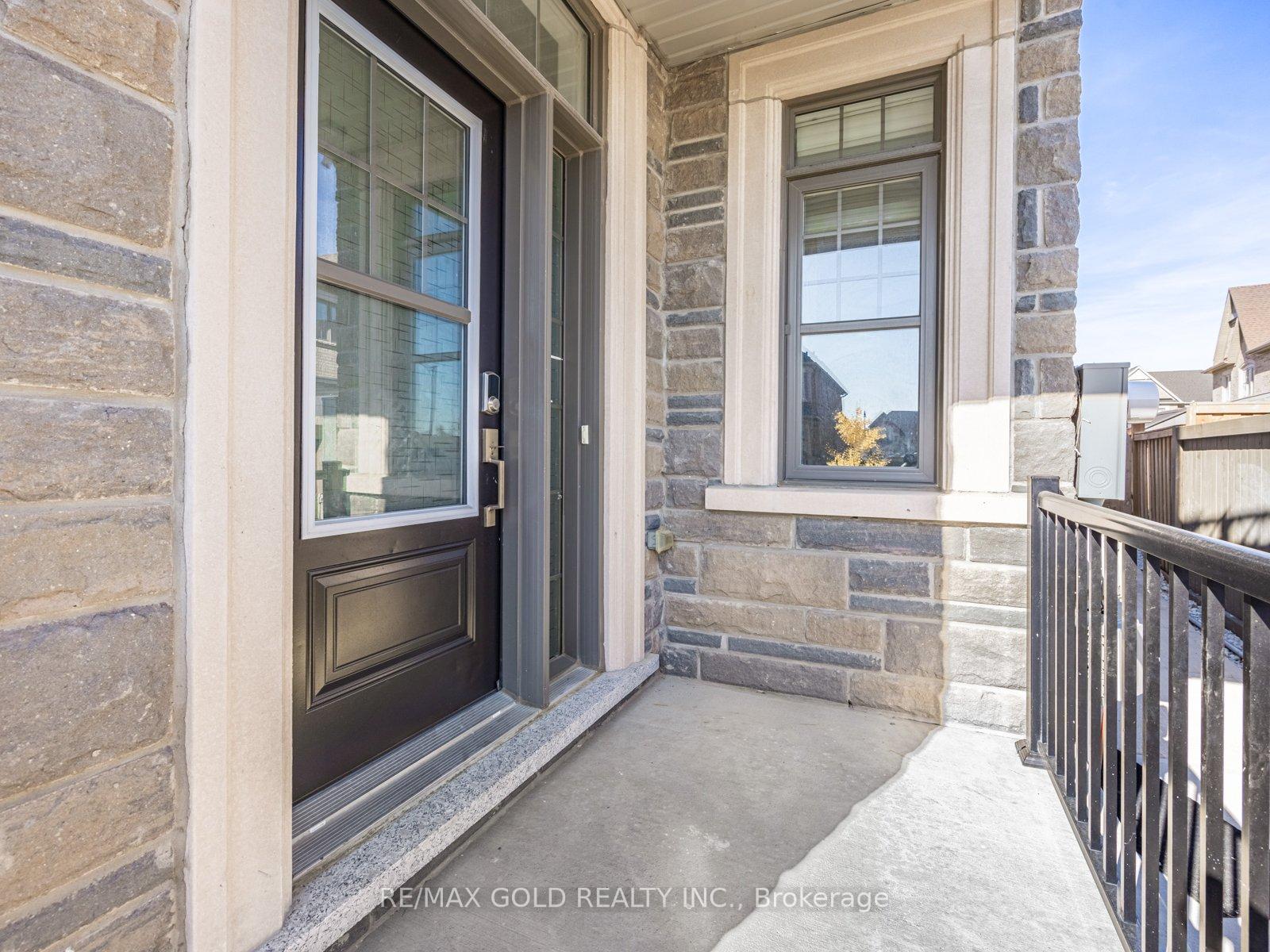 Photo 17 of 64 Faders Drive, Brampton, Northwest Brampton — HOMEH