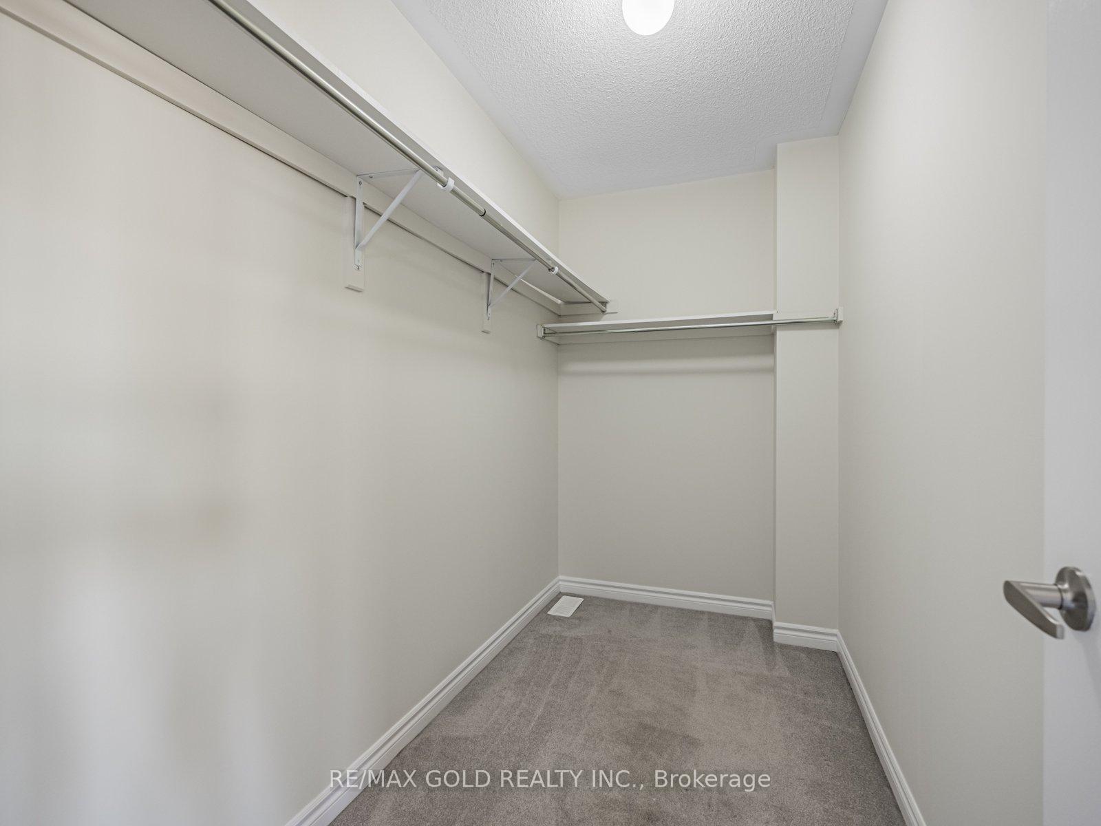 Photo 16 of 64 Faders Drive, Brampton, Northwest Brampton — HOMEH