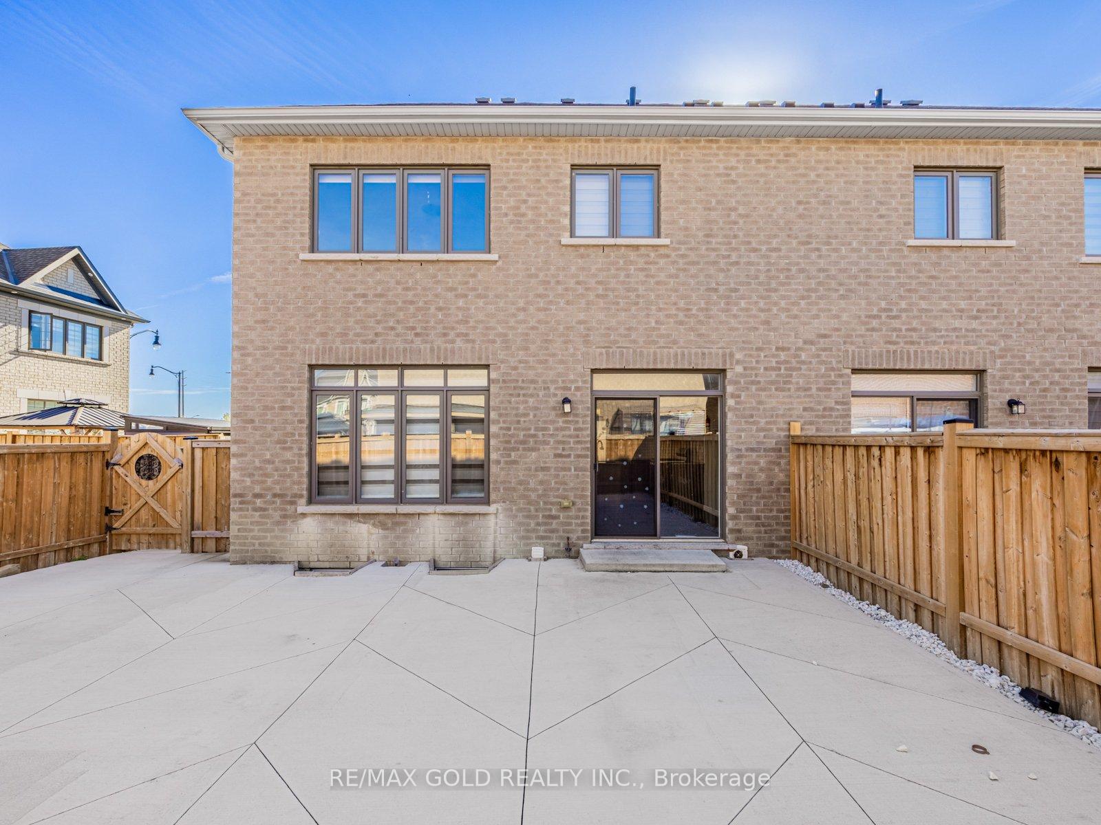 Photo 19 of 64 Faders Drive, Brampton, Northwest Brampton — HOMEH