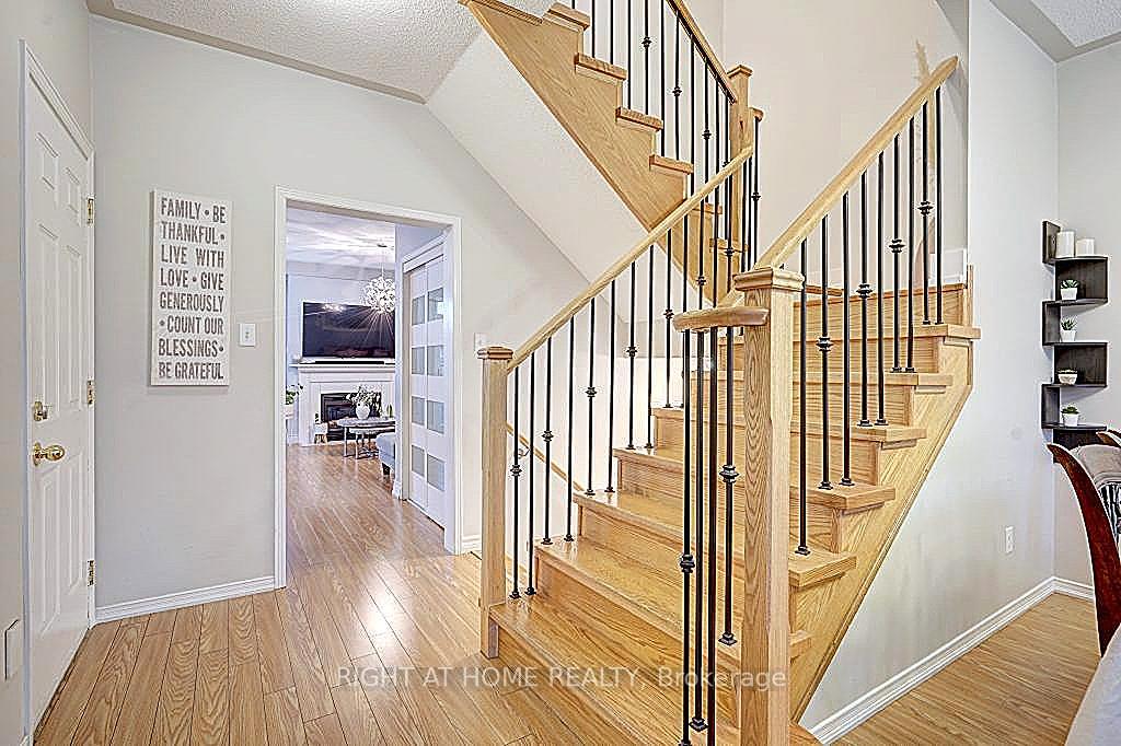 Photo 12 of 111 Wildberry Crescent, Vaughan, Vellore Village — HOMEH