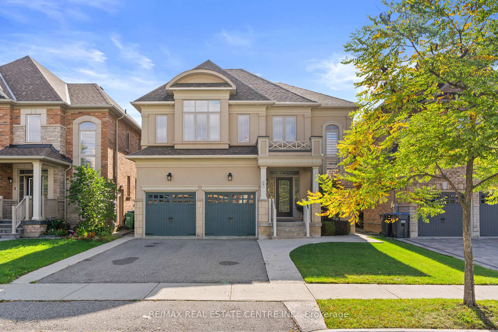 Photo 3 of 4 Junetown Circle, Brampton, Credit Valley — HOMEH