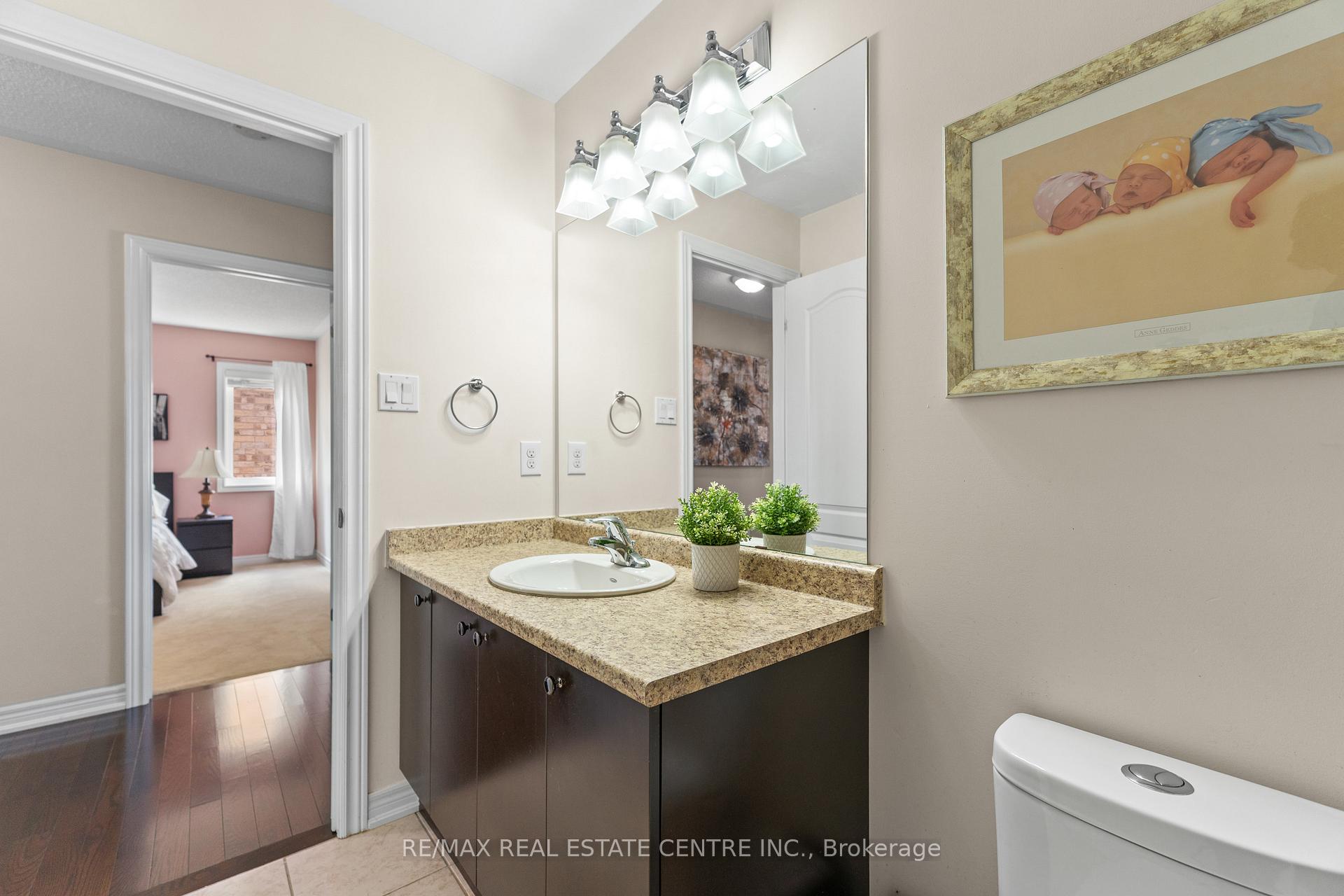 Photo 36 of 4 Junetown Circle, Brampton, Credit Valley — HOMEH