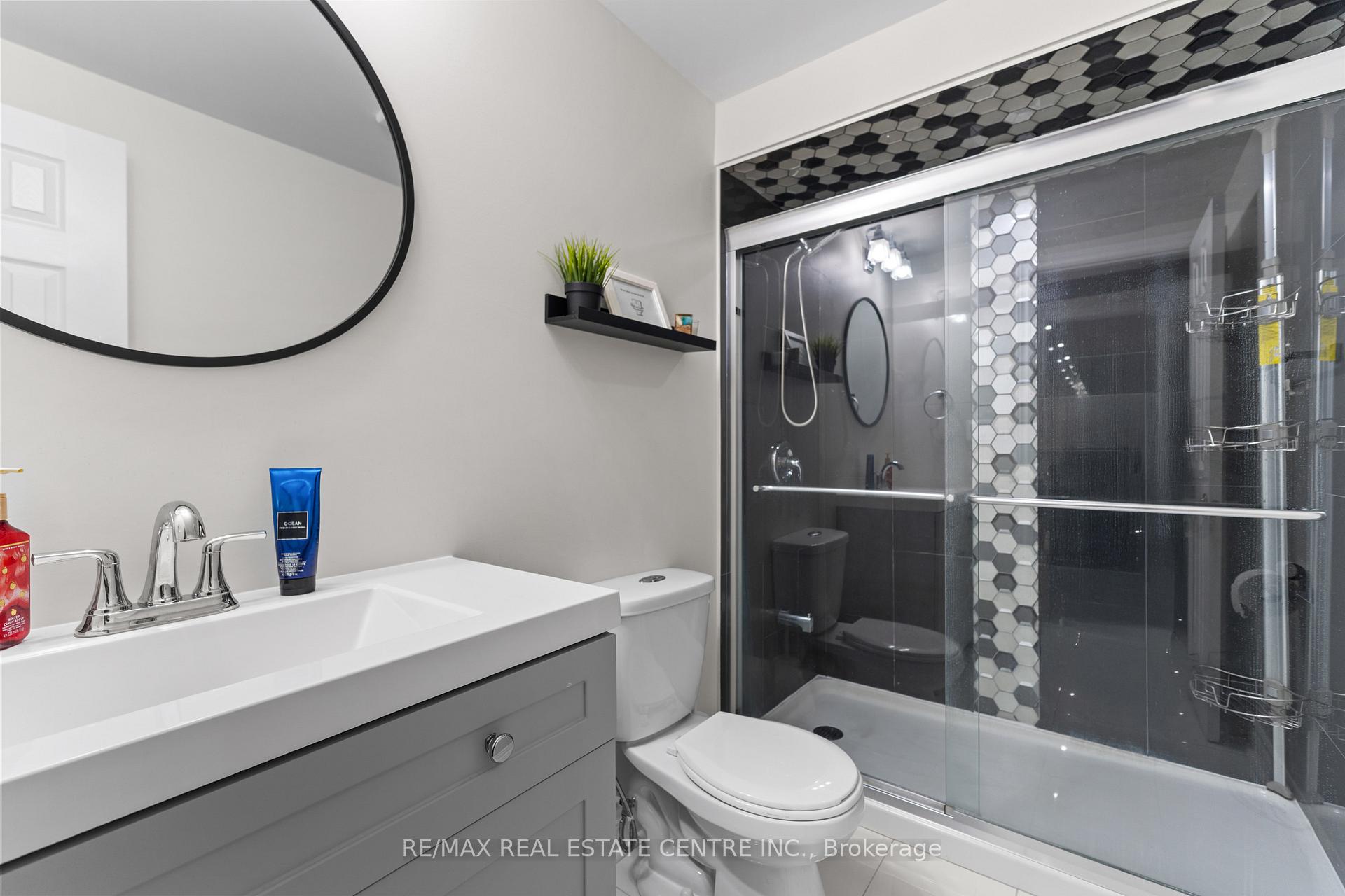Photo 42 of 4 Junetown Circle, Brampton, Credit Valley — HOMEH