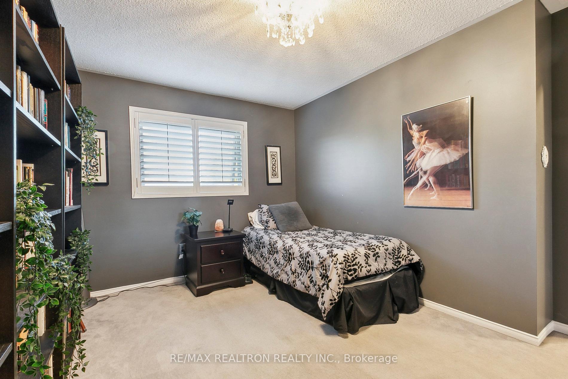 Photo 34 of 160 Brickstone Circle, Vaughan, Brownridge — HOMEH