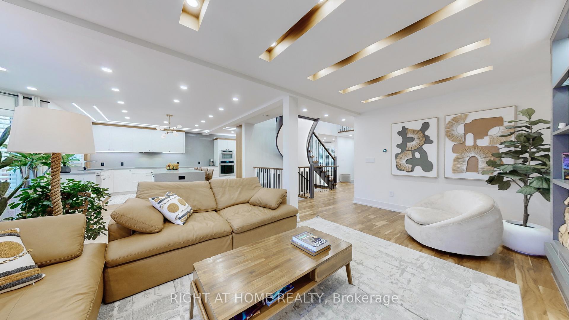 Photo 8 of 79 Trevor Street, Vaughan, East Woodbridge — HOMEH