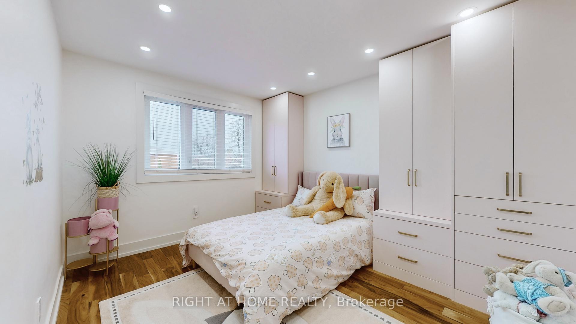 Photo 23 of 79 Trevor Street, Vaughan, East Woodbridge — HOMEH