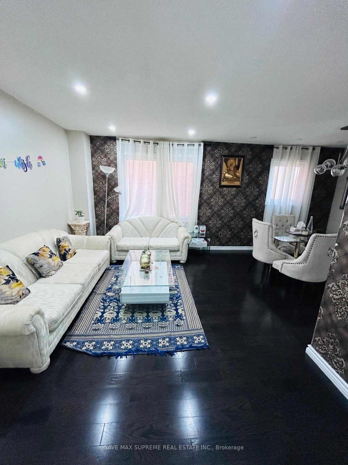 Photo 8 of 18 Bach Blvd, Brampton, Brampton South — HOMEH