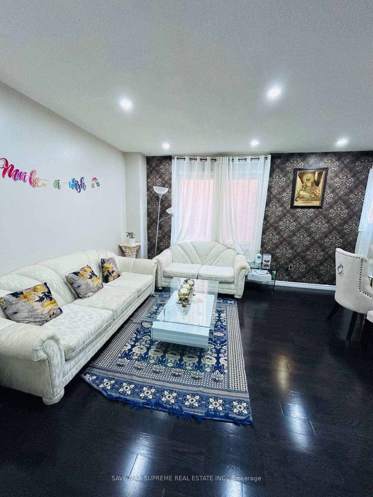 Photo 15 of 18 Bach Blvd, Brampton, Brampton South — HOMEH
