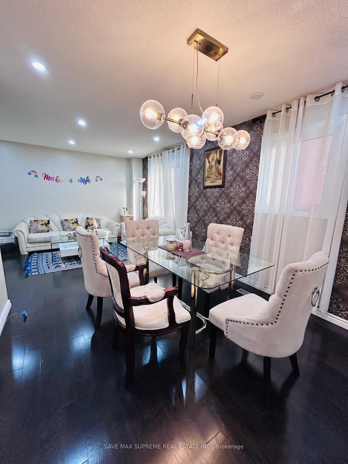 Photo 10 of 18 Bach Blvd, Brampton, Brampton South — HOMEH