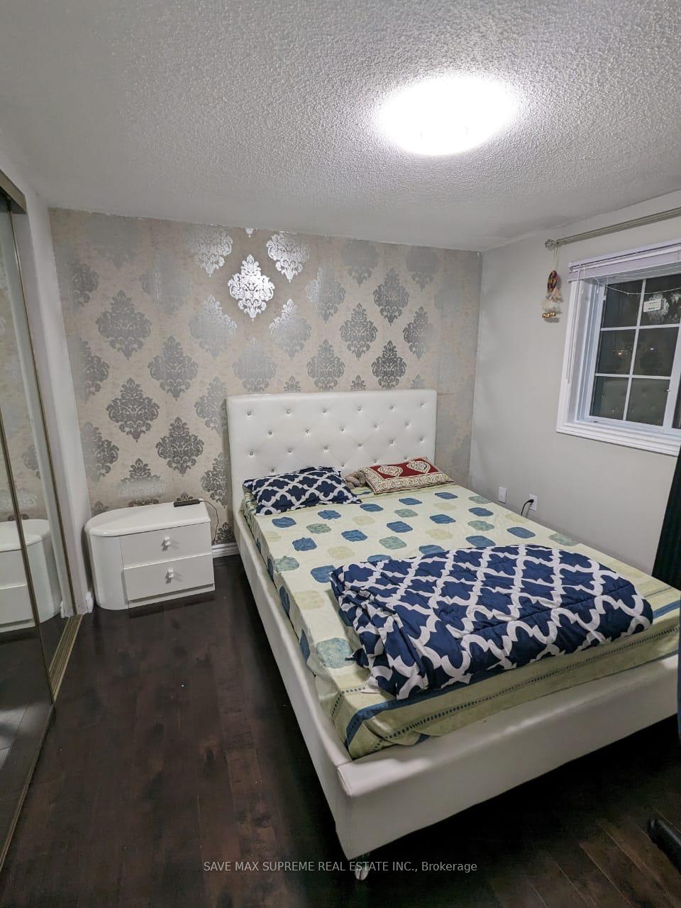 Photo 13 of 18 Bach Blvd, Brampton, Brampton South — HOMEH