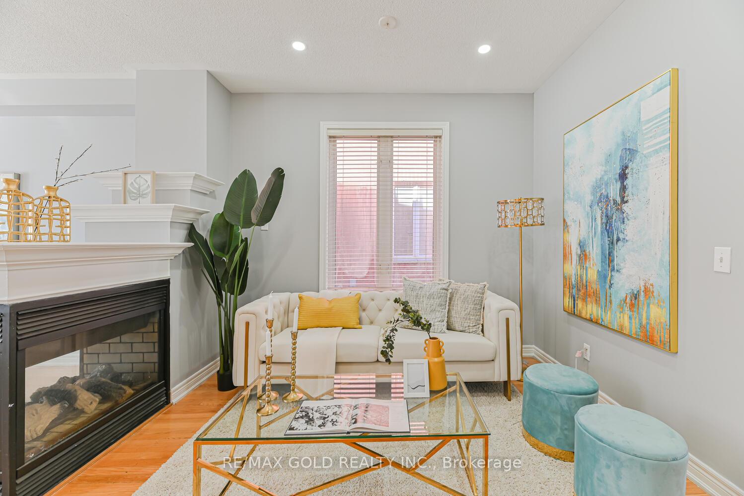 Photo 4 of 420 Sunny Meadow Boulevard, Brampton, Sandringham-Wellington — HOMEH