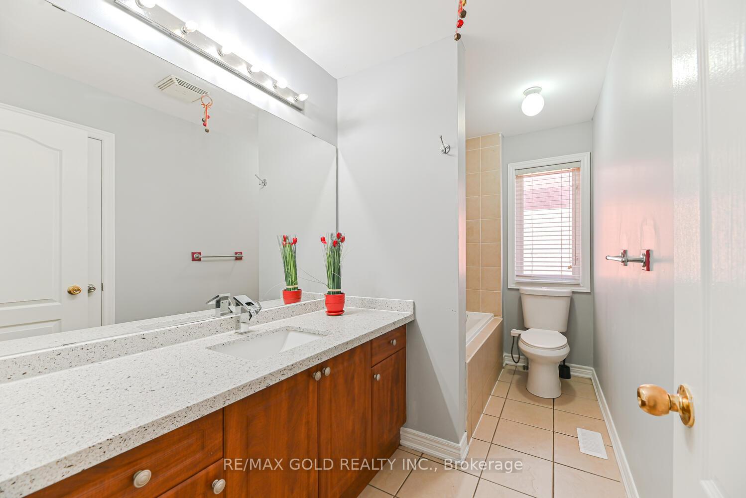 Photo 29 of 420 Sunny Meadow Boulevard, Brampton, Sandringham-Wellington — HOMEH
