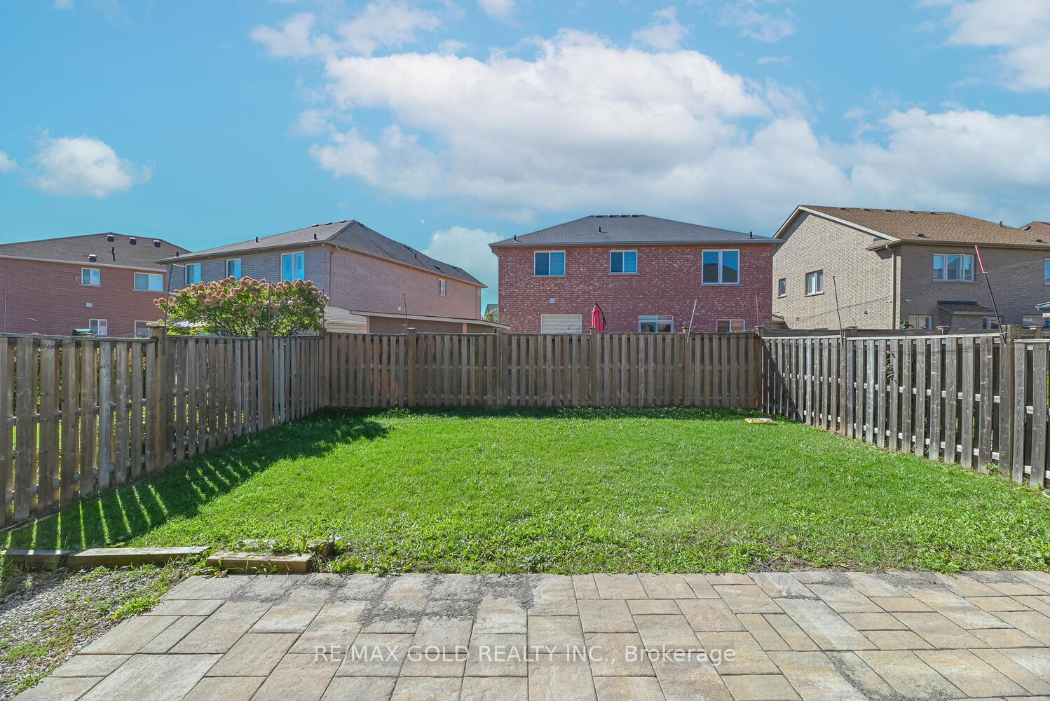 Photo 38 of 420 Sunny Meadow Boulevard, Brampton, Sandringham-Wellington — HOMEH