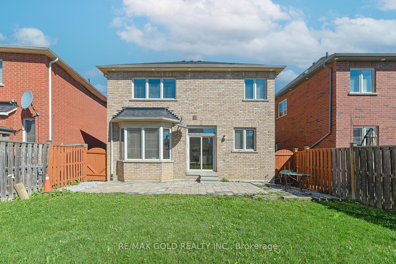 Photo 40 of 420 Sunny Meadow Boulevard, Brampton, Sandringham-Wellington — HOMEH