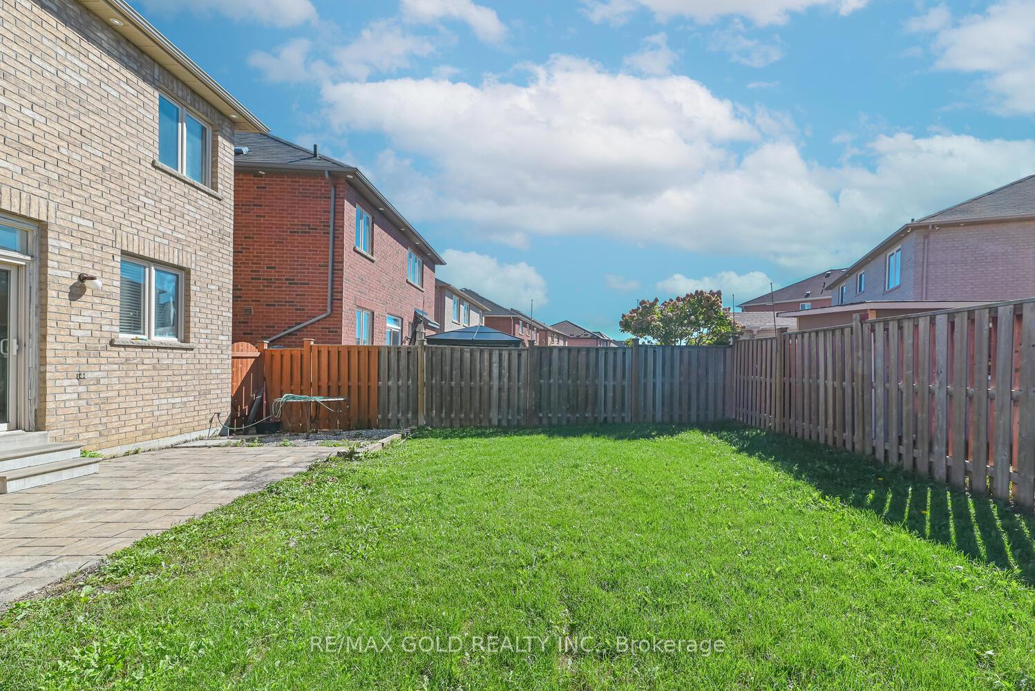 Photo 41 of 420 Sunny Meadow Boulevard, Brampton, Sandringham-Wellington — HOMEH