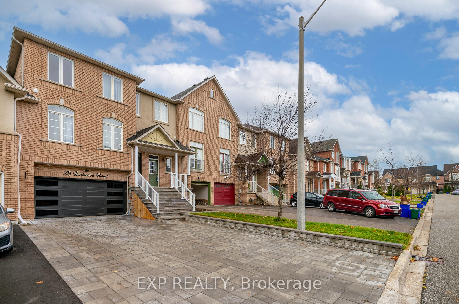 Photo 2 of 29 Rustwood Road, Vaughan, Patterson — HOMEH