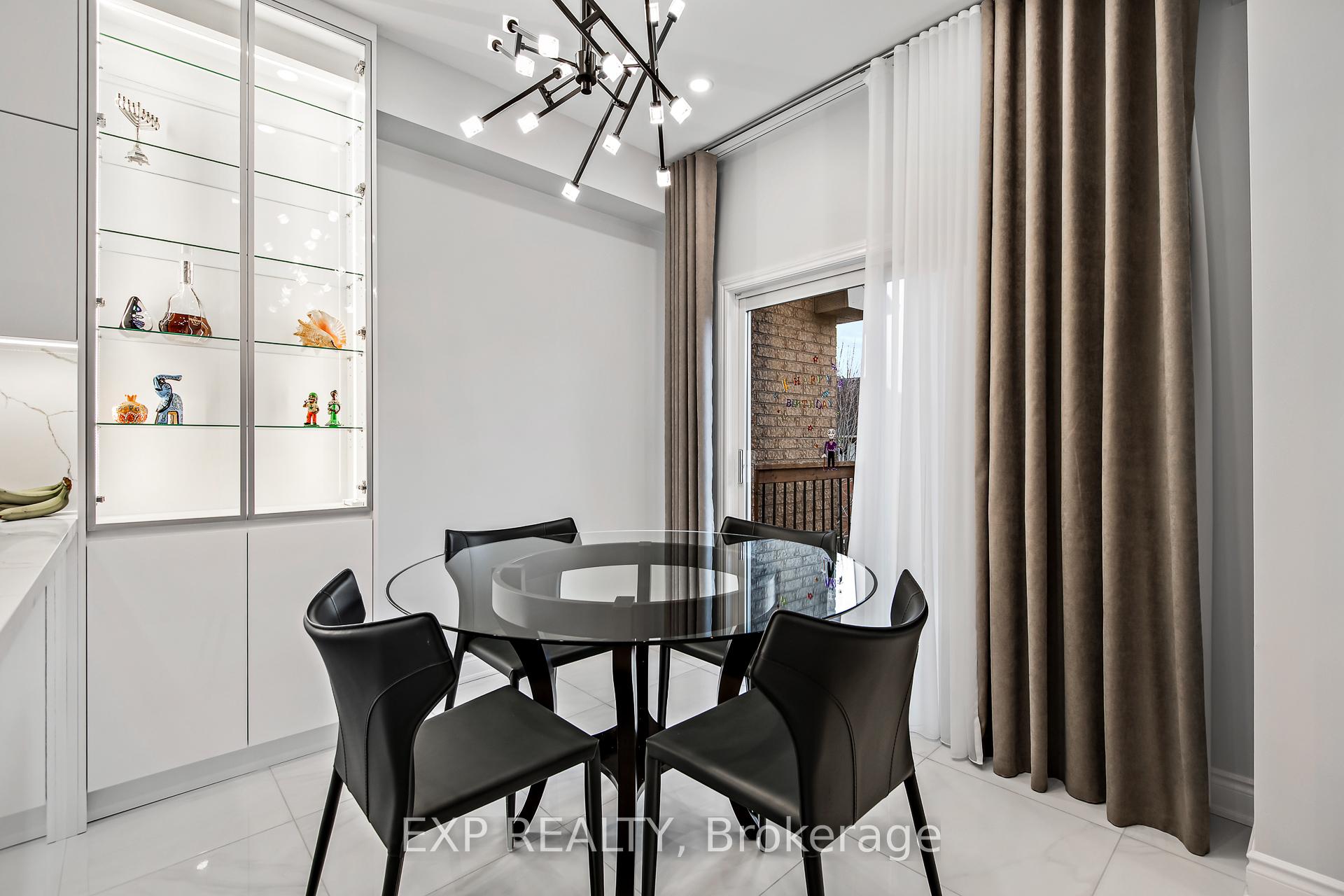 Photo 16 of 29 Rustwood Road, Vaughan, Patterson — HOMEH