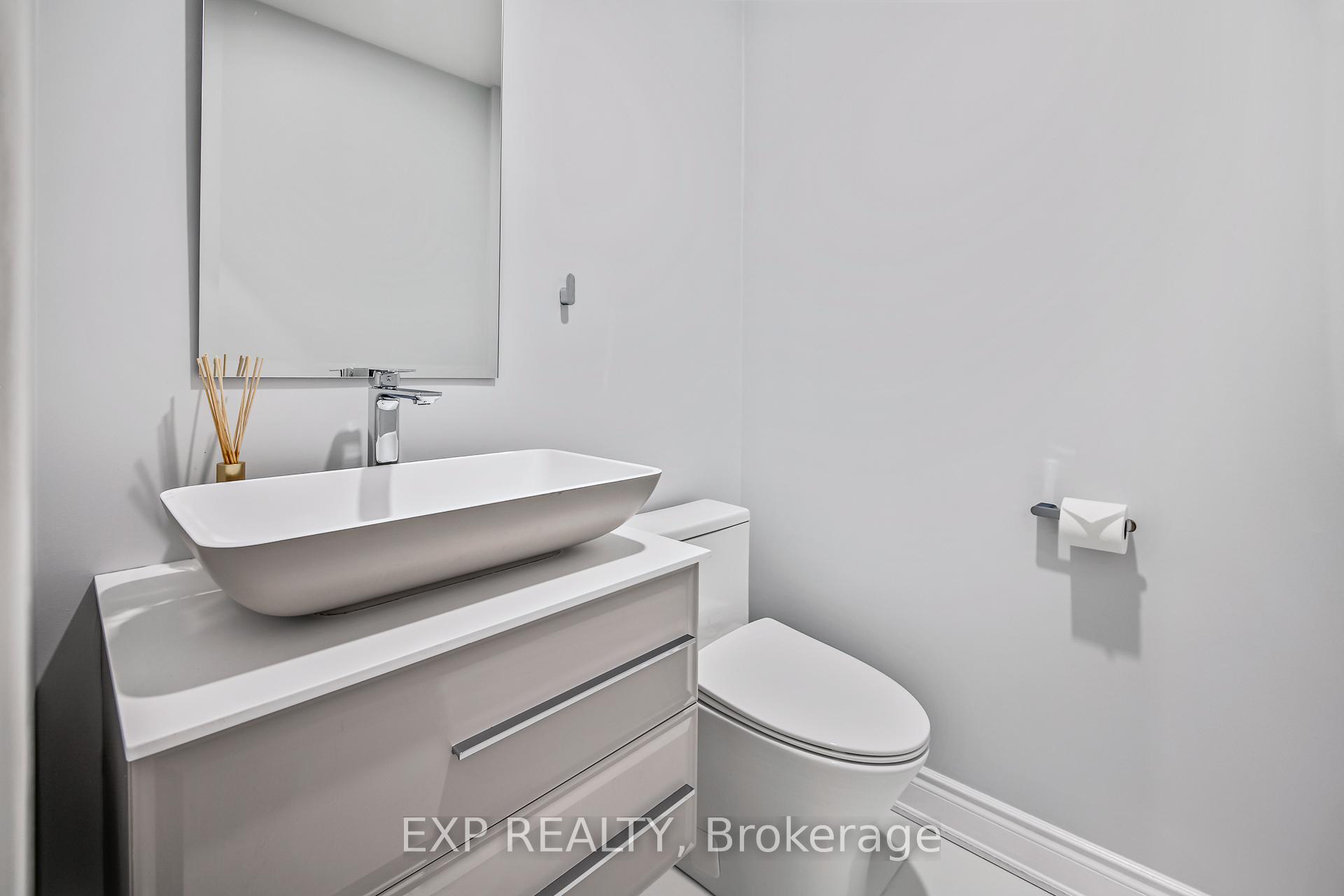 Photo 18 of 29 Rustwood Road, Vaughan, Patterson — HOMEH